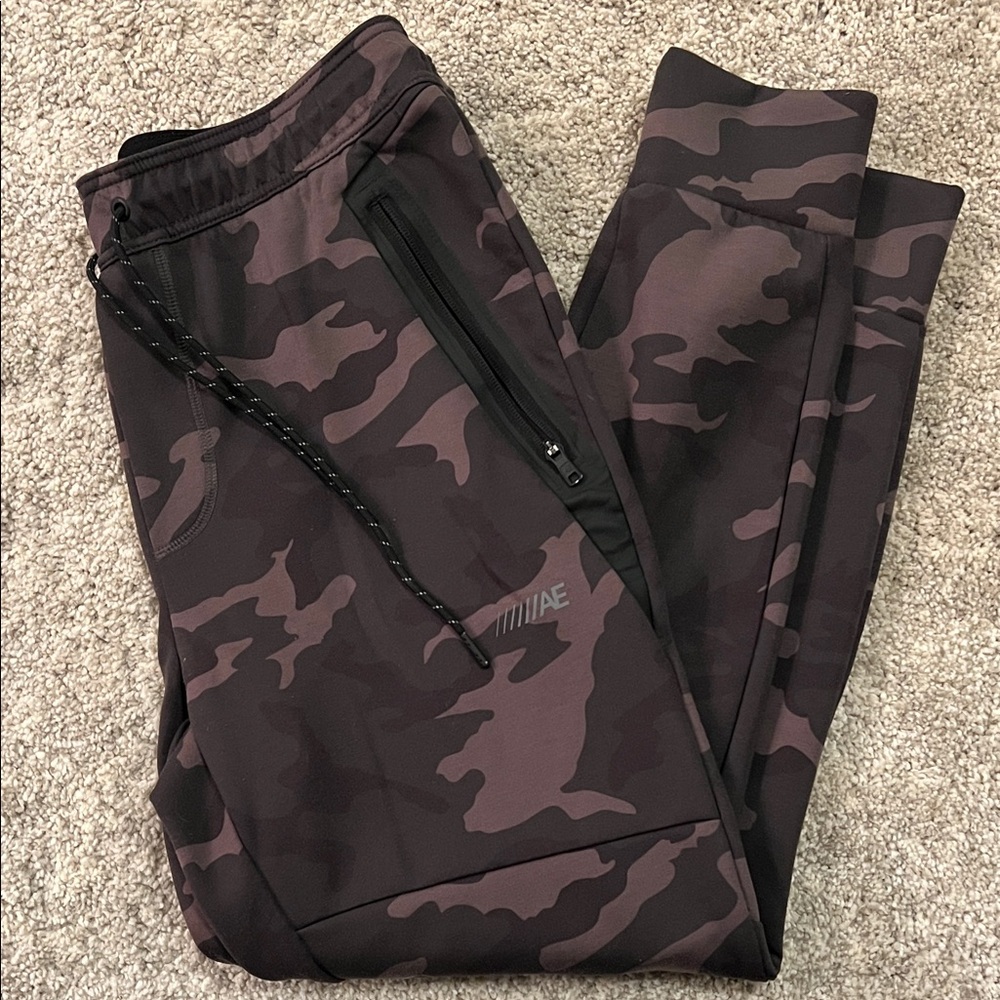 GUC American Eagle joggers